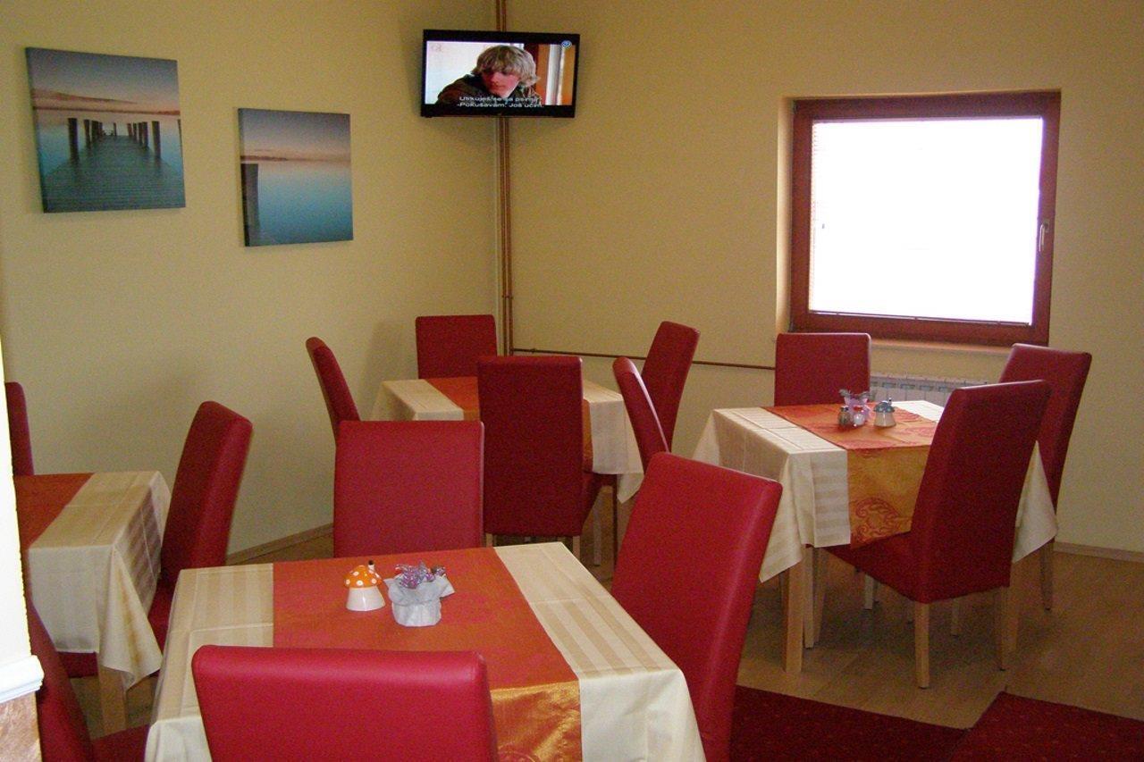Hotel Arizona Sarajevo Lukavica Εξωτερικό φωτογραφία