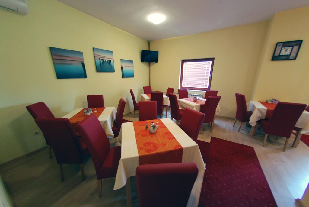 Hotel Arizona Sarajevo Lukavica Εξωτερικό φωτογραφία