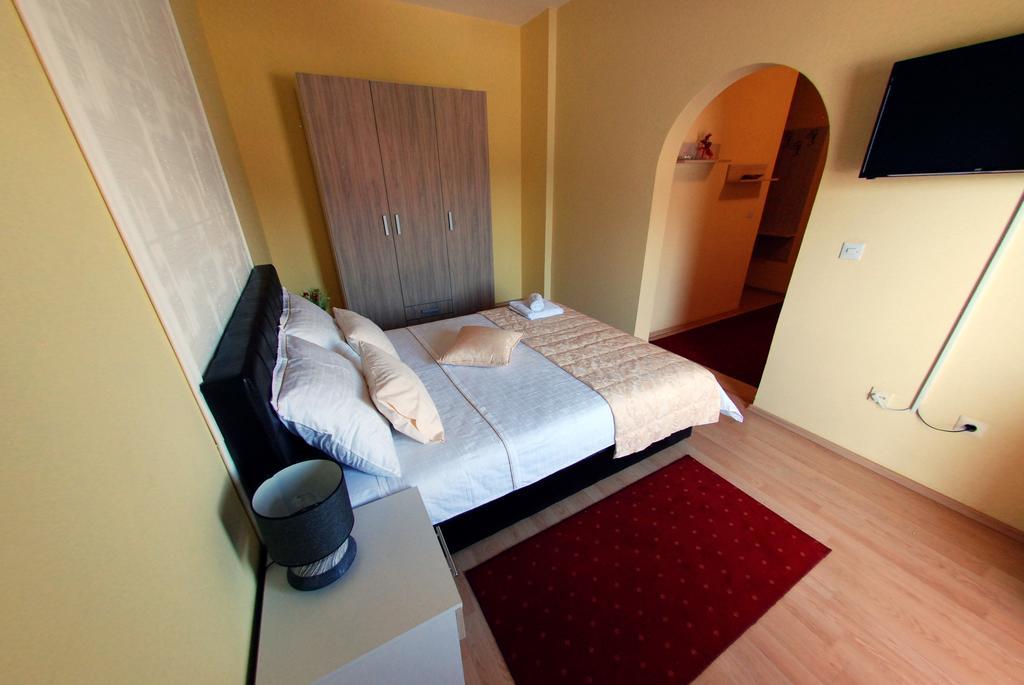 Hotel Arizona Sarajevo Lukavica Εξωτερικό φωτογραφία