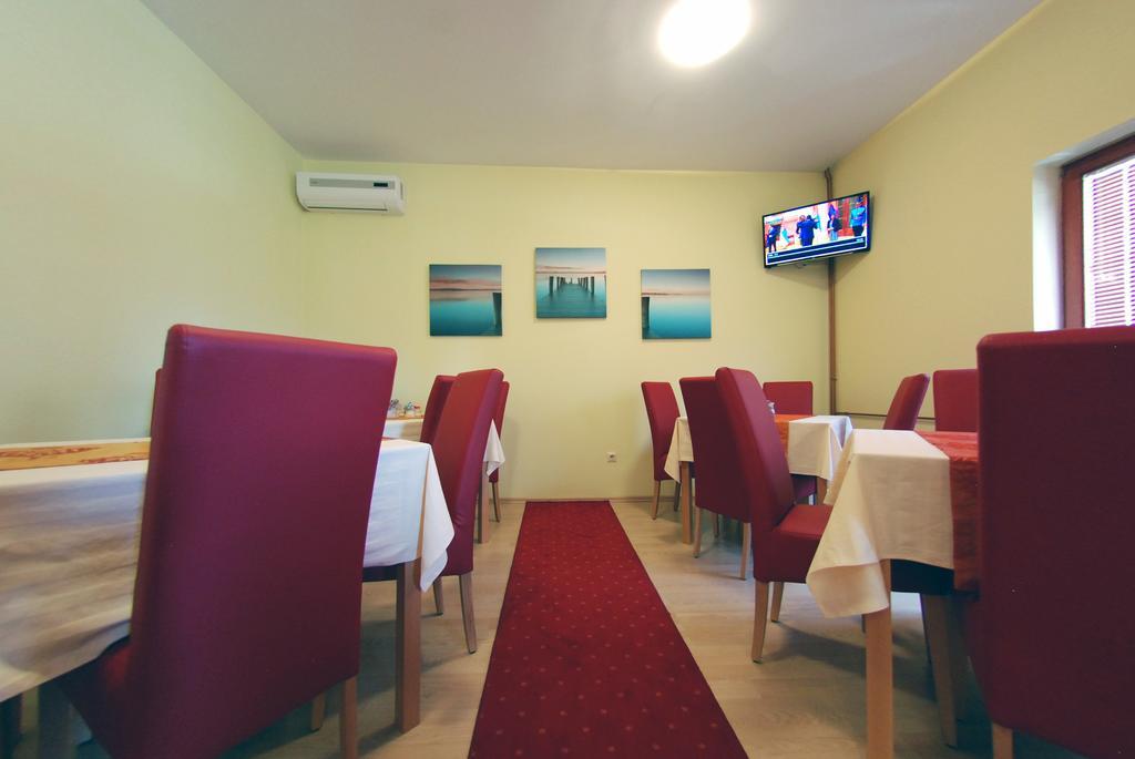 Hotel Arizona Sarajevo Lukavica Εξωτερικό φωτογραφία